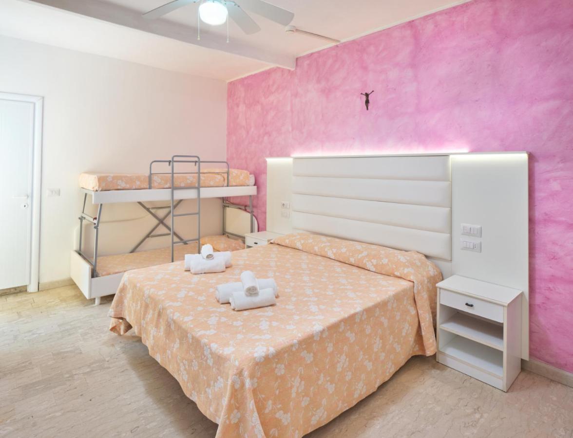 Hotel Imperiale Riccione Esterno foto