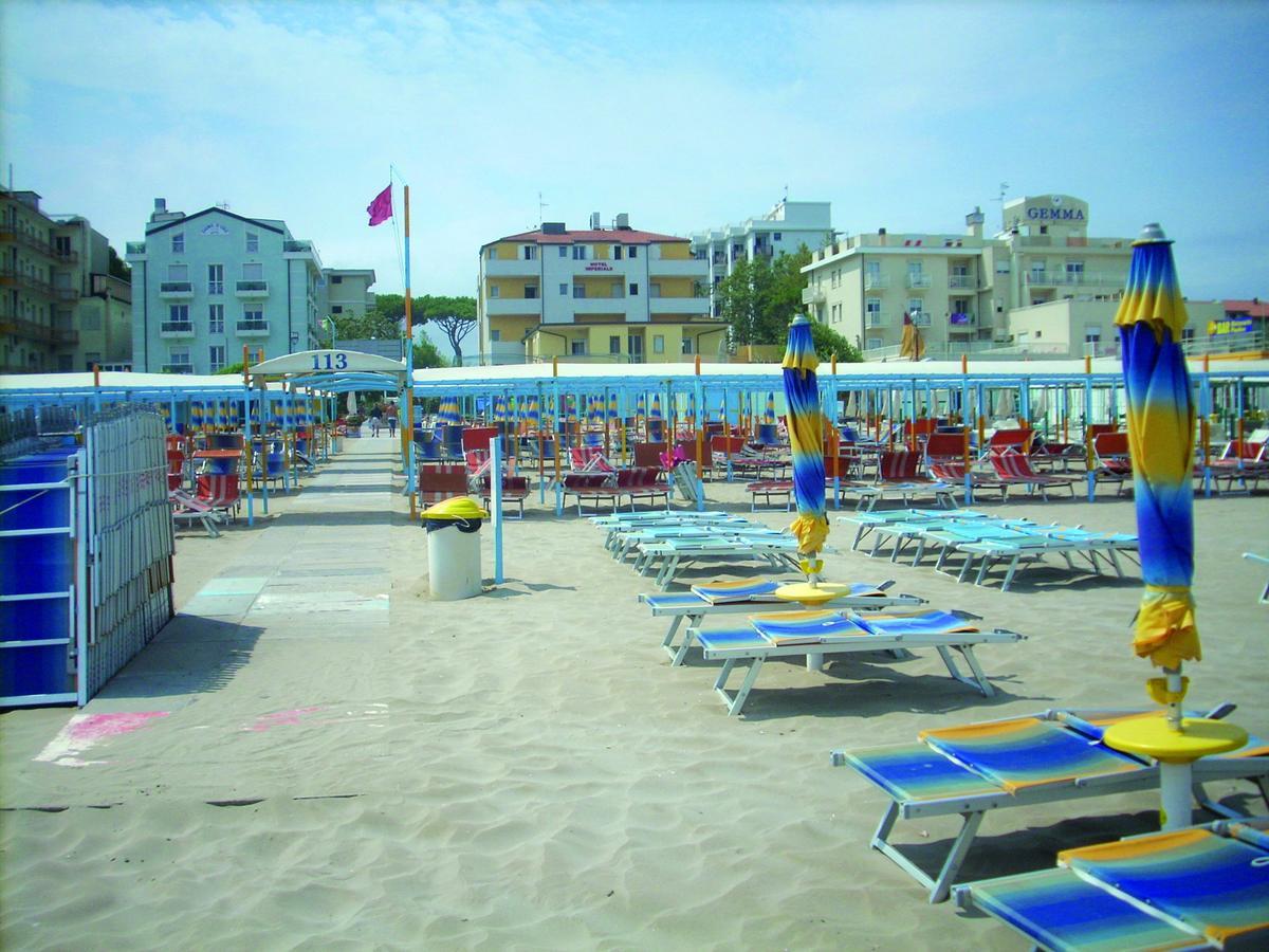 Hotel Imperiale Riccione Esterno foto