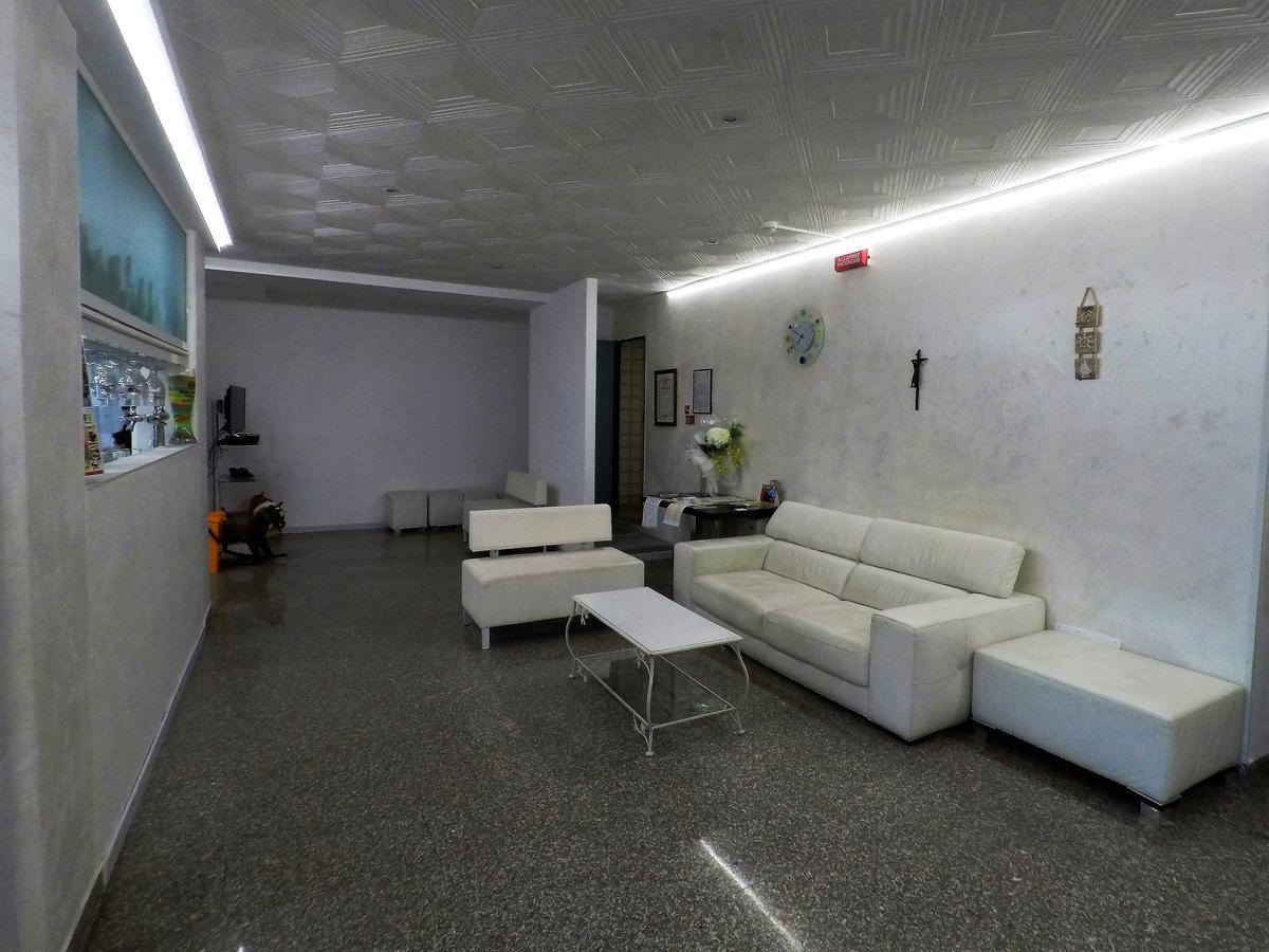 Hotel Imperiale Riccione Esterno foto
